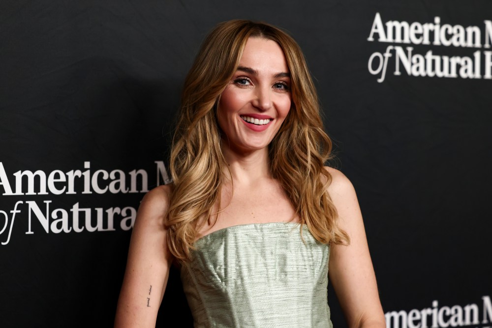 Chloe Fineman Leaves SNL After Seven Seasons as Camp Story Controversy Surfaces